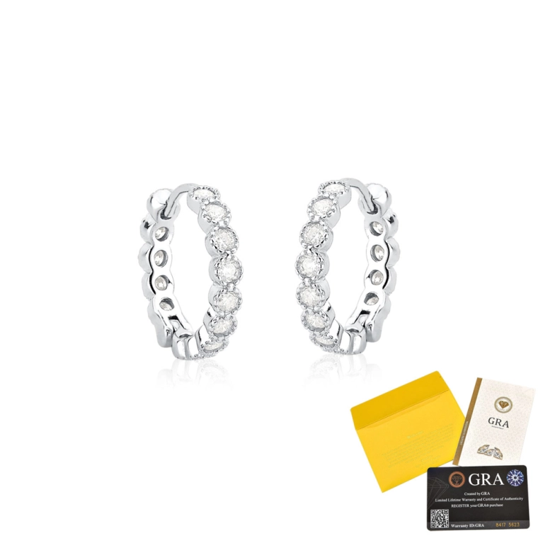 Brinco Moissanite de Prata 925 Argola Cravejada com 0,65ct Produto Brinco Moissanite de Prata 925 Argola Cravejada com 0,65ct