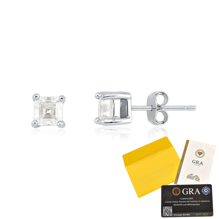 Produto Brinco Moissanite de Prata 925 Quadrado com 4,5mm e Certificado GRA