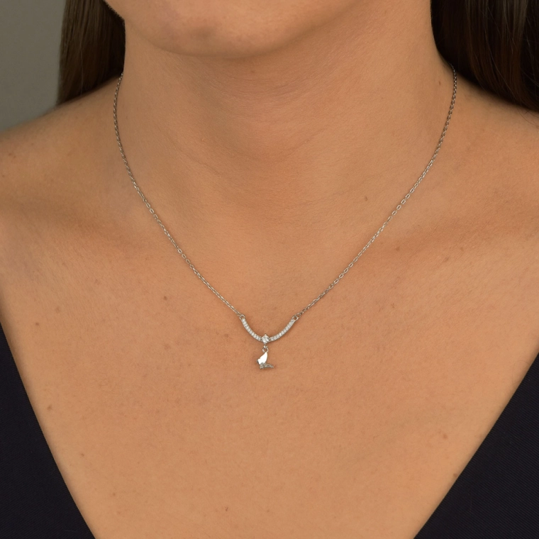 Produto Colar Moissanite de Prata 925 Borboleta Cravejada e Ponto de Luz