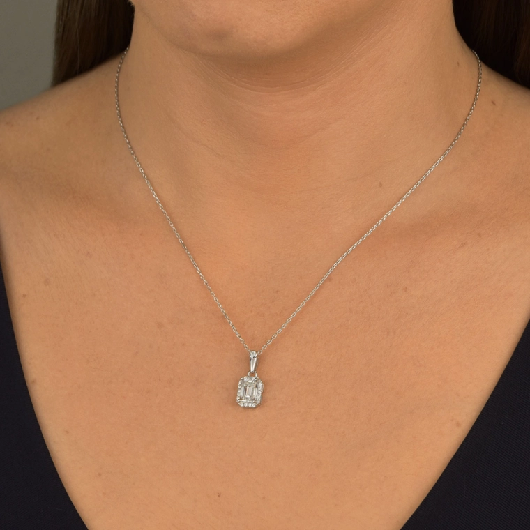 Produto Colar Moissanite de Prata 925 Lapidação Retangular Cravejado