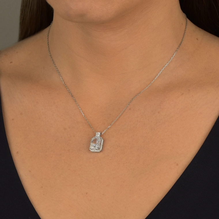 Produto Colar Moissanite de Prata 925 Lapidação Retangular Cravejado e Ponto de Luz Quadrado