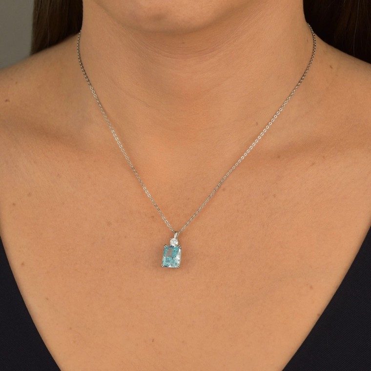 Produto Colar Moissanite de Prata 925 Lapidação Retangular e Ponto de Luz