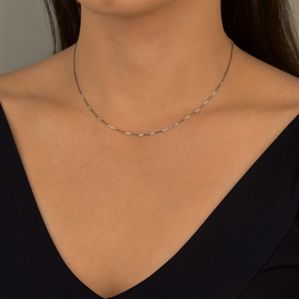 Corrente de Ouro Branco Veneziana com 0.5mm Produto Corrente de Ouro Branco Veneziana com 0.5mm