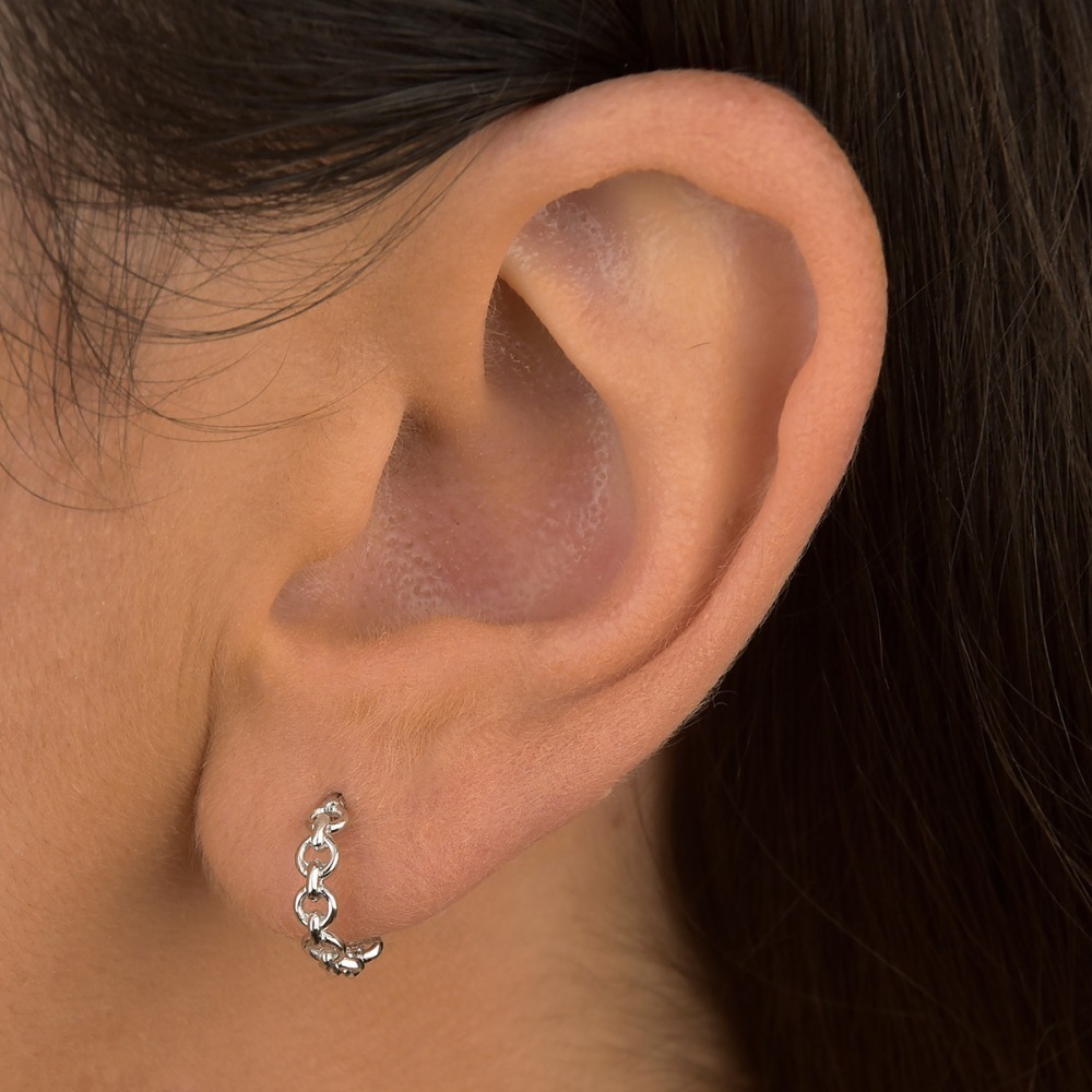 Produto Piercing de Ouro Branco 18k Redondo Cadeado