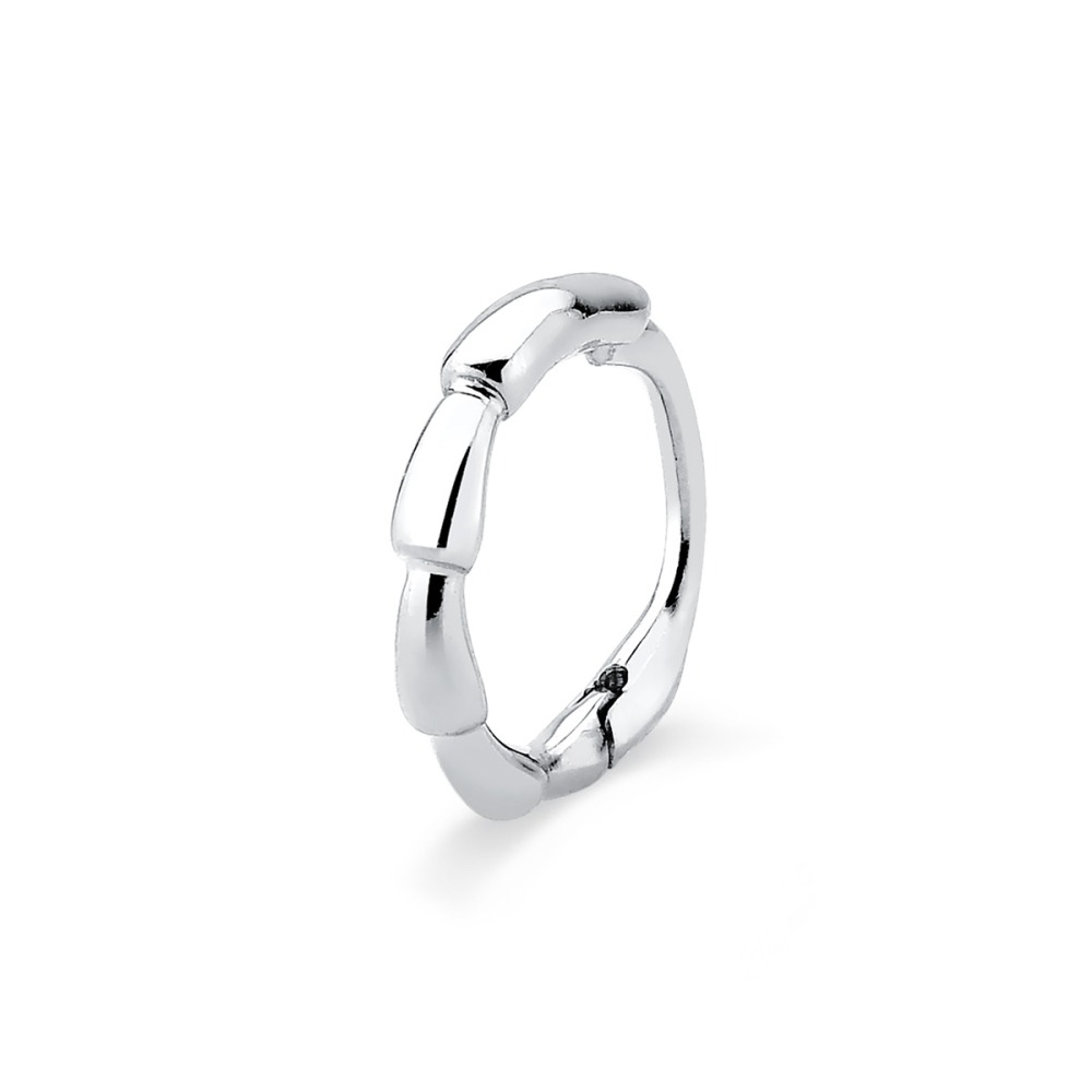 Produto Piercing de Ouro Branco 18k Redondo Detalhado