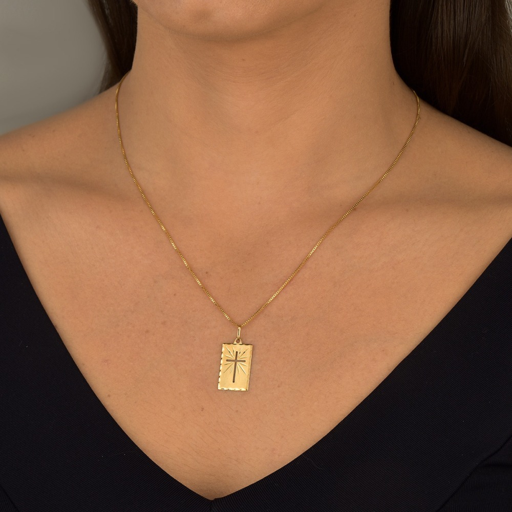 Produto Pingente de Ouro 18k Placa com Cruz Vazada