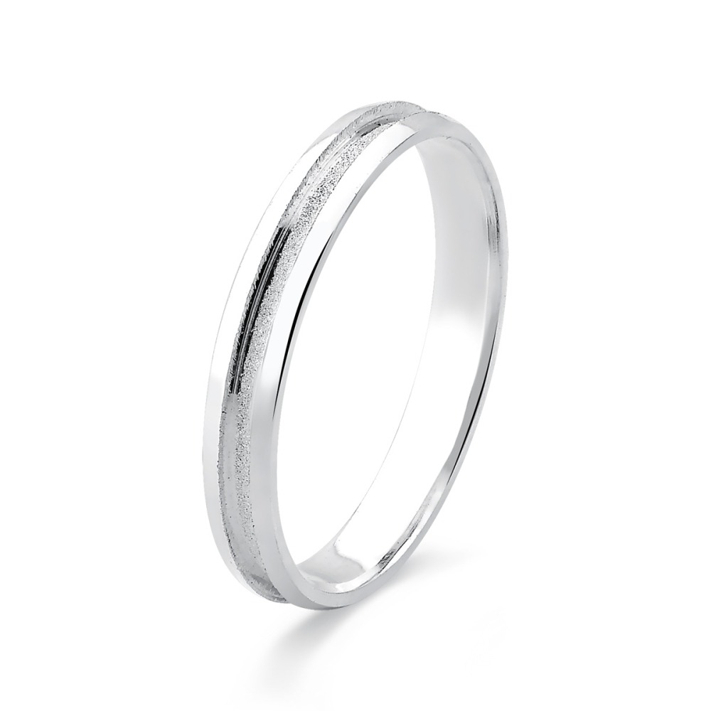 Produto - Aliança de Prata 925 Diamantado no meio 3mm